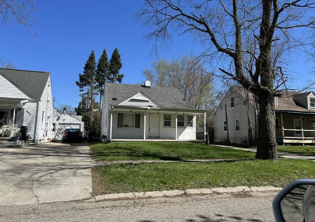 Homes for sale in Flint, MI | 644 Crawford St, Flint, MI 48507 | MLS# 50205521