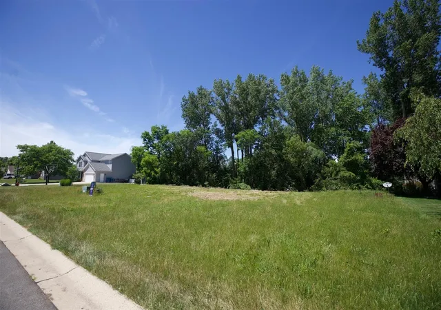 4th image of 349 Creekside Dr, Coopersville, MI 49404 | MLS# 70539958