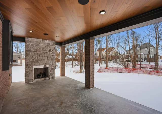 46th image of 1055 Avon Rd, Rochester Hills, MI 48307 | MLS# 50206960