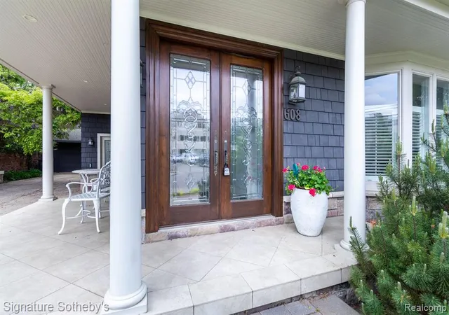 Photo 3 of Single family home for sale at 608 Purdy St, Birmingham, MI 48009 1795 | MLS# 60994369 | Listing updated on 2026-08-29