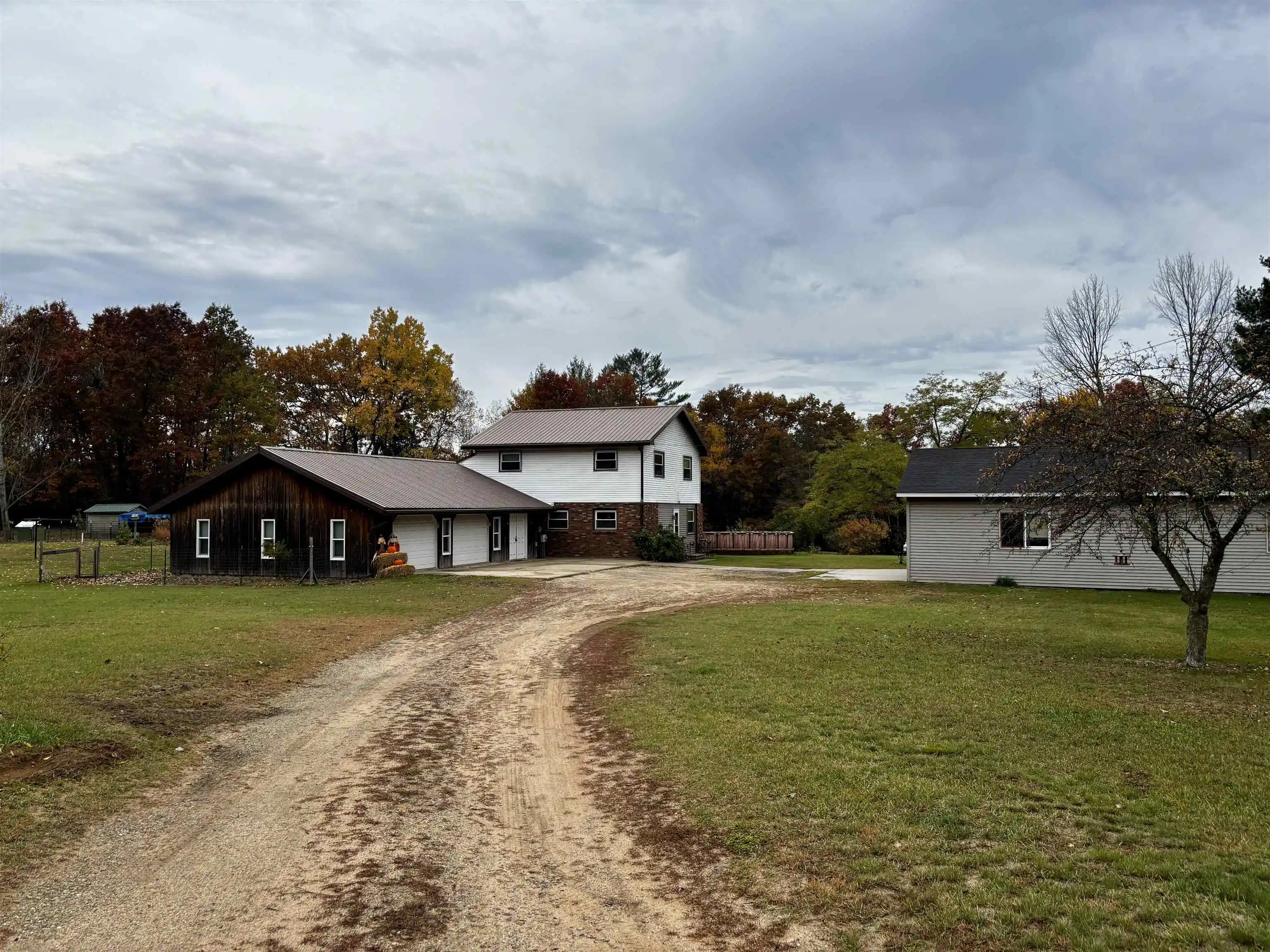 Single family home for sale at 9481 Kellamy Way, Farwell, MI 48622 | MLS# 50226098