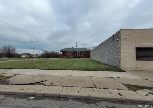 Homes for sale in Detroit, MI | 8840 Van Dyke St, Detroit, MI 48213 | MLS# 60361290