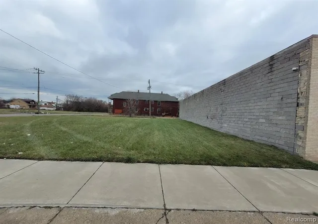 Homes for sale in Detroit, MI | 8840 Van Dyke St, Detroit, MI 48213 | MLS# 60361290
