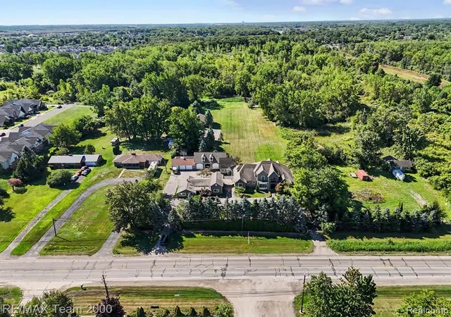 Photo 1 of Single family home for sale at 22535 Pennsylvania Rd, Brownstown, MI 48193 8422 | MLS# 61023634 | Listing updated on 2026-08-23