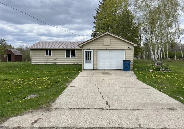 Homes for sale in Barryton, MI | 191 Haddix Blvd #2981, Barryton, MI 49305 | MLS# 70530062