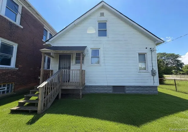 Photo 3 of Single family home for sale at 9628 Petoskey Ave, Detroit, MI 48204 1637 | MLS# 61006014 | Listing updated on 2026-08-26