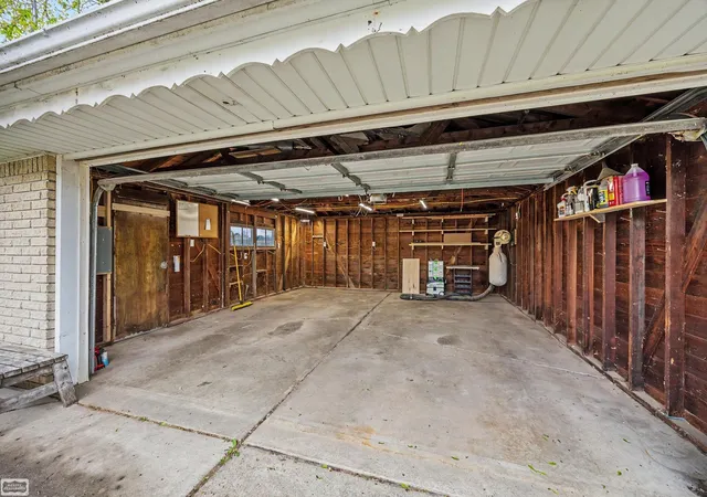 Homes for sale in Clinton Township, MI | 35515 Golden St, Clinton Township, MI 48035 | MLS# 50205981