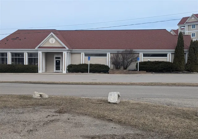4th image of 257 Lakeside Dr, Ludington, MI 49431 | MLS# 70526092