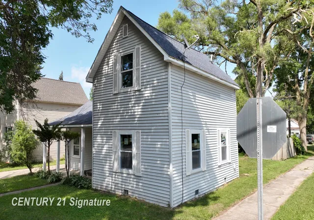 2nd image of 1500 N Charles St, Saginaw, MI 48602 | MLS# 50217453