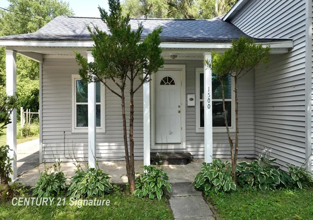 3rd image of 1500 N Charles St, Saginaw, MI 48602 | MLS# 50217453