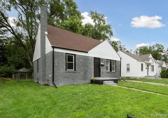 2nd image of 15876 Burt Rd, Detroit, MI 48223 | MLS# 60987837