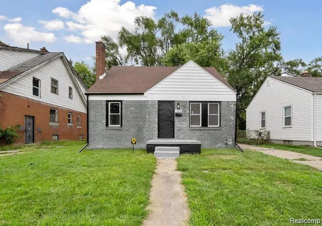 3rd image of 15876 Burt Rd, Detroit, MI 48223 | MLS# 60987837