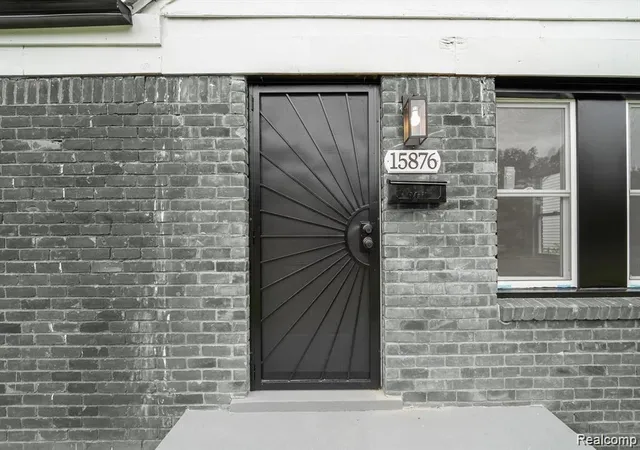 5th image of 15876 Burt Rd, Detroit, MI 48223 | MLS# 60987837