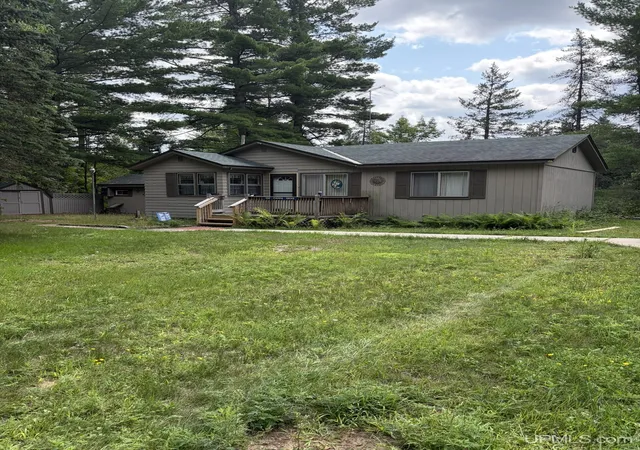 2nd image of 102 Marra Dr, Negaunee, MI 49849 | MLS# 50218510