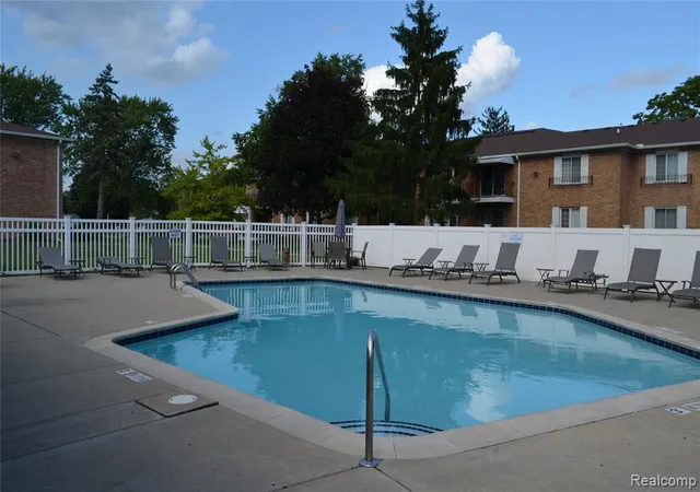 Photo 4 of Condo for sale at 30789 Shiawassee Rd #9, Farmington, MI 48336 | MLS# 61009100 | Listing updated on 2026-07-29