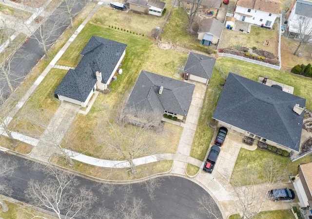 3rd image of 767 Beaumont Dr, Grand Rapids, MI 49504 | MLS# 70520199