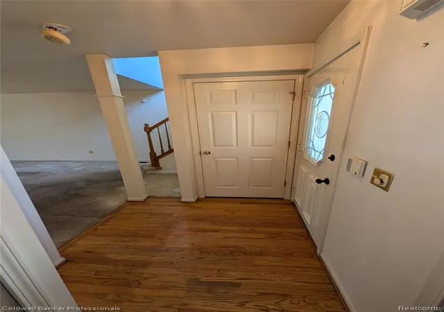 Homes for sale in Westland, MI | 7896 Rivergate Dr #19, Westland, MI 48185 | MLS# 60975708