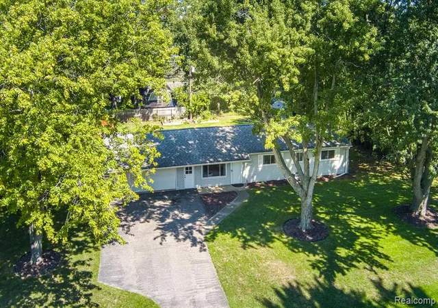 Photo 27 of Single family home for sale at 4600 Independence Dr, Clarkston, MI 48346 | MLS# 61025778 | Listing updated on 2026-09-12