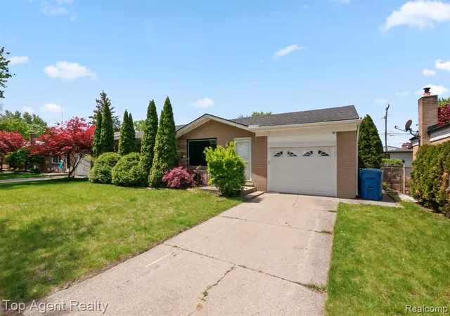 3rd image of 29639 Malvina Dr, Warren, MI 48088 3765 | MLS# 60993985