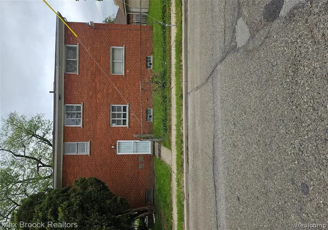 Photo 3 of Multi family home for sale at 404 406 W Golden, Highland Park, MI 48203 | MLS# 60992717 | Listing updated on 2026-07-07