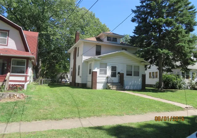 Homes for sale in Springfield, MI | 430 N 21St St, Springfield, MI 49037 | MLS# 70539159