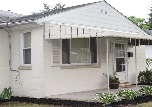 Homes for sale in Dearborn, MI | 24162 Dartmouth St, Dearborn, MI 48124 | MLS# 70539411