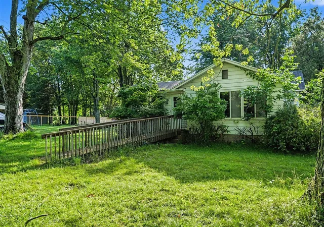 3rd image of 1401 71St St, Fennville, MI 49408 | MLS# 70540849