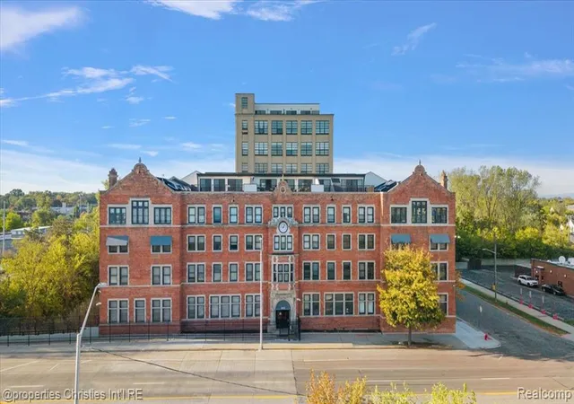 Photo 1 of Sale Pending at 6533 E Jefferson Ave #307, Detroit, MI 48207 4360 | MLS# 61000678 | Listing updated on 2026-09-13