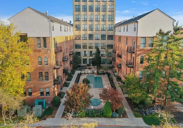 Photo 3 of Sale Pending at 6533 E Jefferson Ave #307, Detroit, MI 48207 4360 | MLS# 61000678 | Listing updated on 2026-09-13