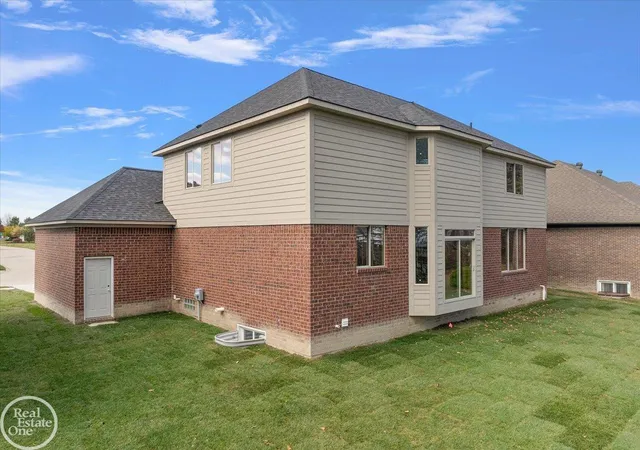 Photo 4 of Single family home for sale at 50710 Summit View Dr #12, Macomb, MI 48042 | MLS# 50218214 | Listing updated on 2026-08-12