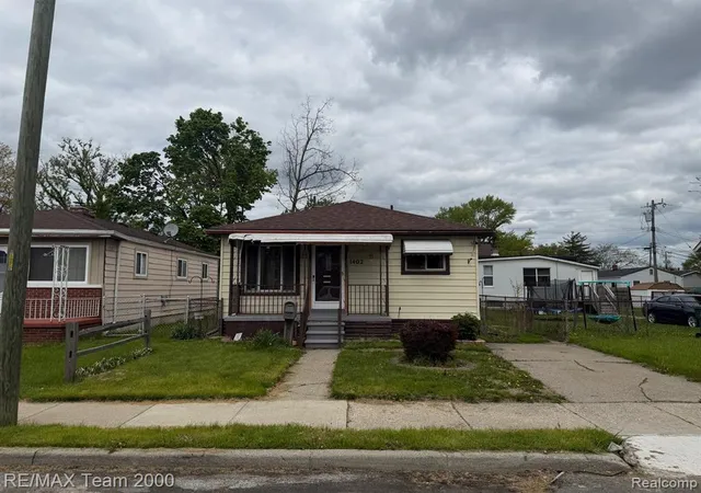 Homes for sale in Lincoln Park, MI | 1402 Morris Ave, Lincoln Park, MI 48146 | MLS# 60991142
