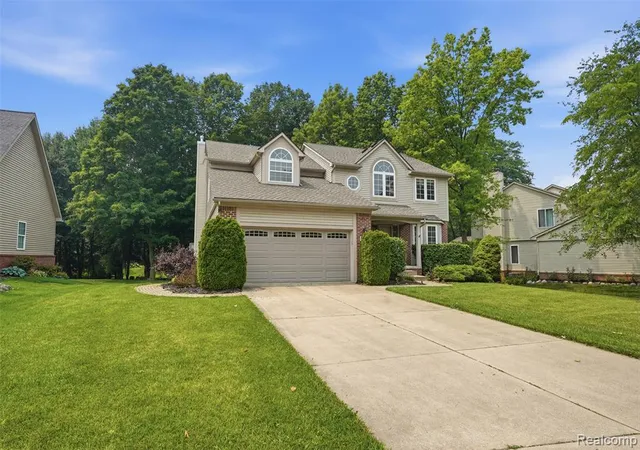 Photo 3 of Single family home for sale at 170 Fairhill Way, Howell, MI 48843 | MLS# 61020137 | Listing updated on 2026-08-12