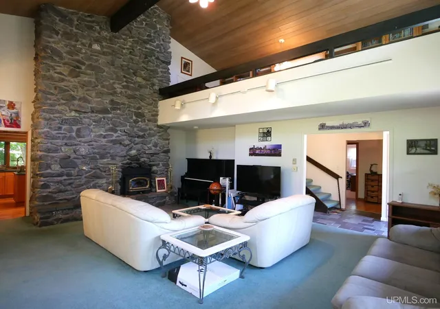 Photo 4 of Single family home for sale at 21850 Peepsock Rd, Houghton, MI 49931 | MLS# 50215290 | Listing updated on 2026-09-16