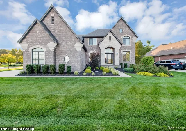 Homes for sale in Shelby Township, MI | 54491 Preston Pines Ln, Shelby Township, MI 48315 | MLS# 61009370