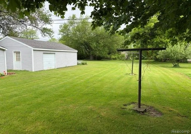 5th image of 431 Lytle Ave, Harbor Beach, MI 48441 | MLS# 61001017