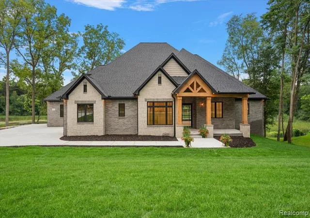 1st image of 1059 Iroquois Trl, Oxford, MI 48371 | MLS# 61020109