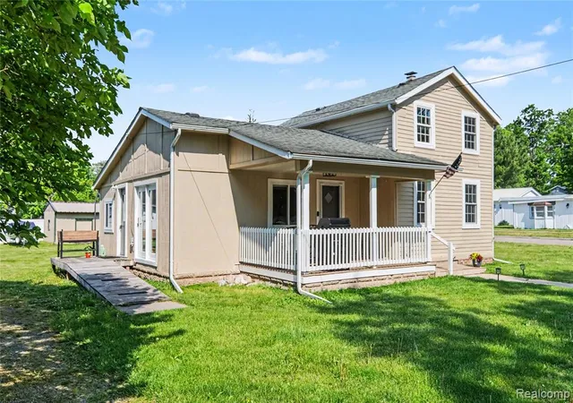 Homes for sale in Pinckney, MI | 306 S Mill St, Pinckney, MI 48169 | MLS# 61006450