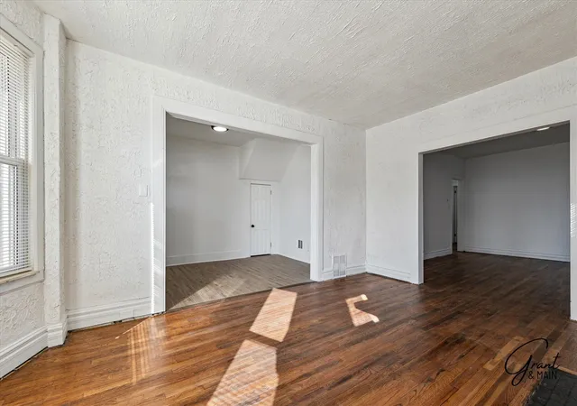 3rd image of 1162 Virginia Park St, Detroit, MI 48202 | MLS# 70516151