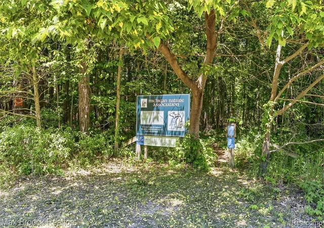 Homes for sale in Columbiaville, MI | 892 W Barnes Lake Rd, Columbiaville, MI 48421 | MLS# 60999575
