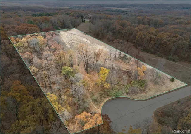 Photo 1 of Land for sale at 9410 Grand Summit Dr, Fenton, MI 48430 | MLS# 60953364 | Listing updated on 2026-08-17