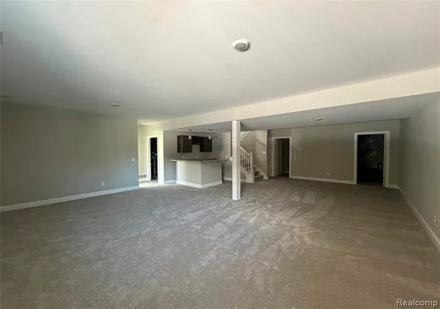2nd image of 269 Cyn Creek Ct, Howell, MI 48843