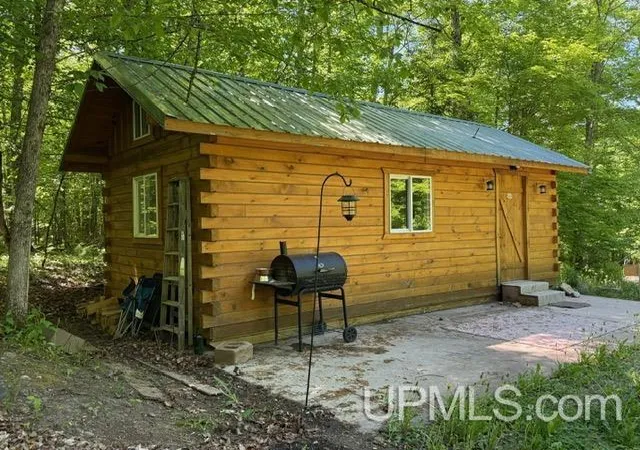 2nd image of 6629 Spruce Dr, Florence T Wi, WI 54121 | MLS# 50212474