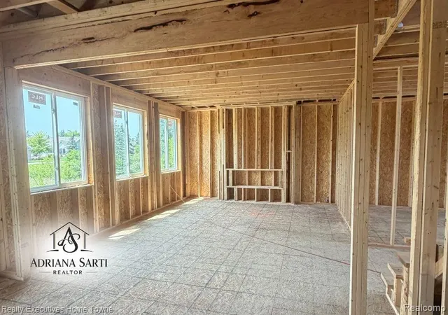 Photo 4 of Single family home for sale at 35029 Cygnet Cir, Richmond, MI 48062 | MLS# 61010810 | Listing updated on 2026-07-16