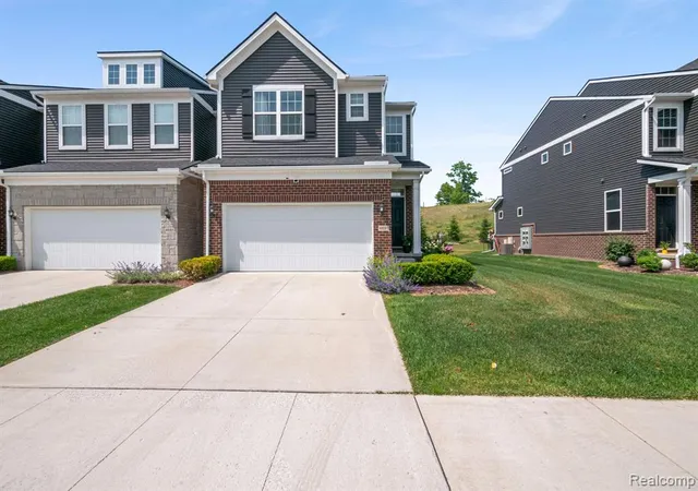1st image of 4691 Broomfield Wy #5, Lake Orion, MI 48359 1955 | MLS# 61013338