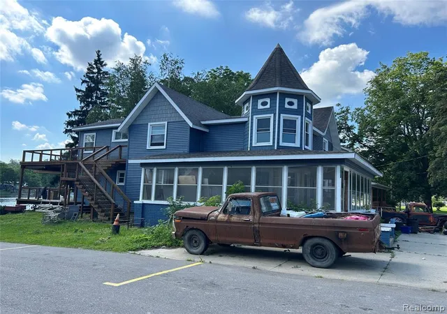 1st image of 16185 Seymour Rd, Linden, MI 48451 | MLS# 61006941