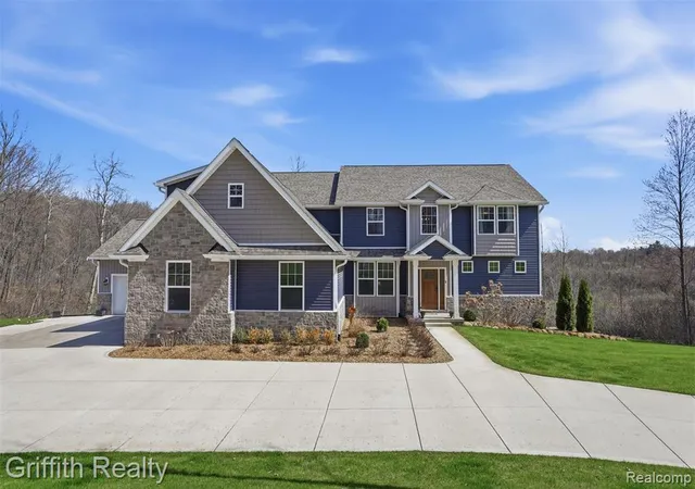 2nd image of 2550 Hartun Dr, Brighton, MI 48114 | MLS# 60987364