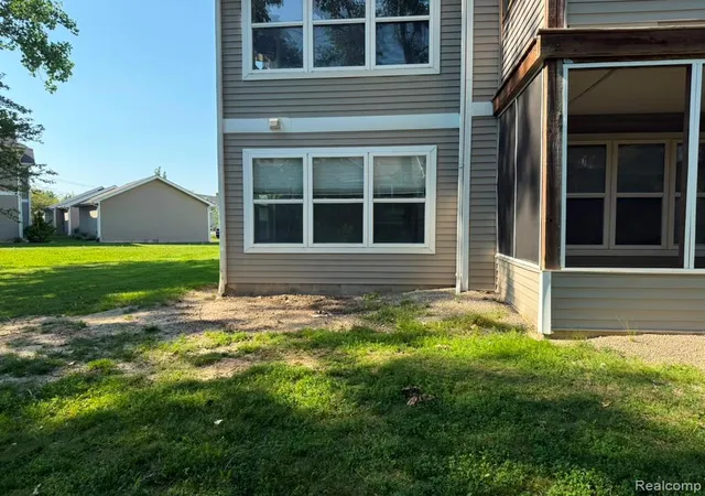 Homes for sale in Ann Arbor, MI | 1421 Heatherwood Ln, Ann Arbor, MI 48108 | MLS# 61011156