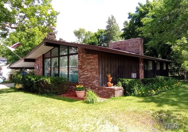 Homes for sale in Gladwin, MI | 525 W First St, Gladwin, MI 48624 | MLS# 50212175