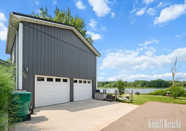 3rd image of 2681 Lower Lake Rd, Hastings, MI 49058 | MLS# 70544678