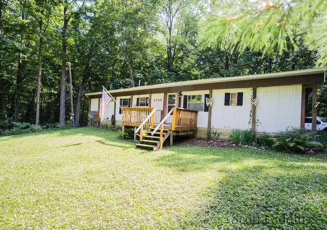 2nd image of 3750 N Hillman Rd, Lakeview, MI 48850 | MLS# 70553753